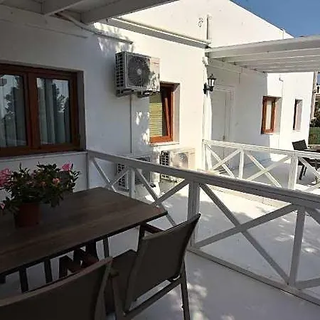 Benjamin Hotel Giris