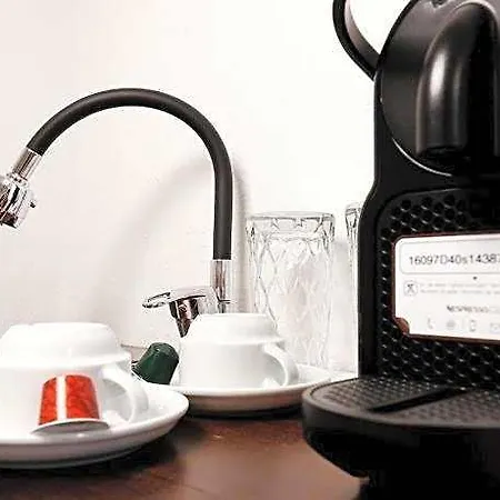 Benjamin Hotel Giris