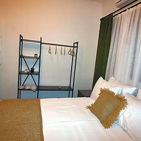 Benjamin Hotel Giris